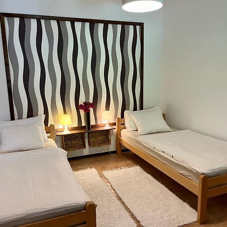Apartmani Zora Cres Esterno foto