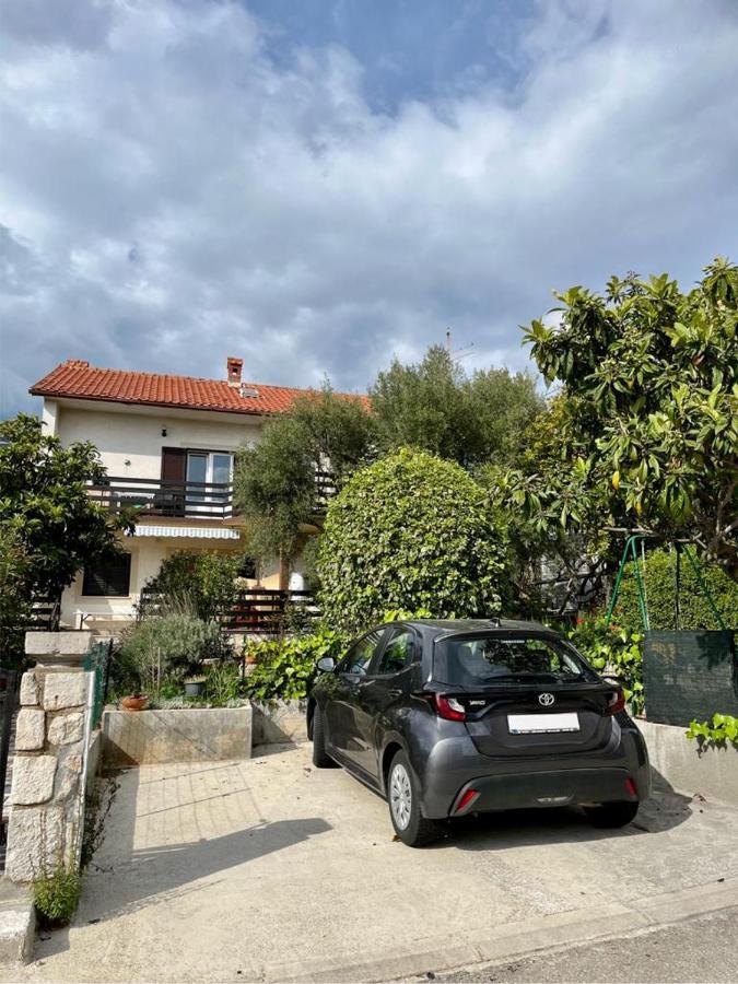 Apartmani Zora Cres Esterno foto