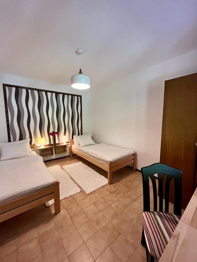Apartmani Zora Cres Esterno foto