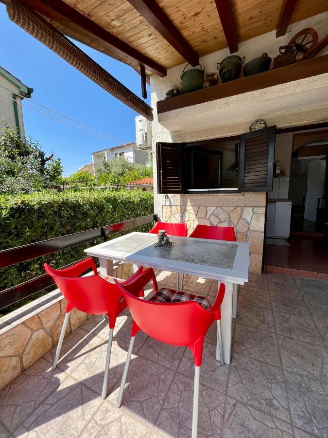 Apartmani Zora Cres Esterno foto