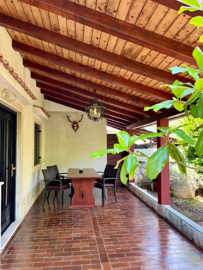 Apartmani Zora Cres Esterno foto
